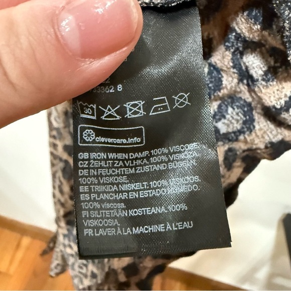 H&M | Leopard Wrap Midi Dress 6 - Picture 11 of 11